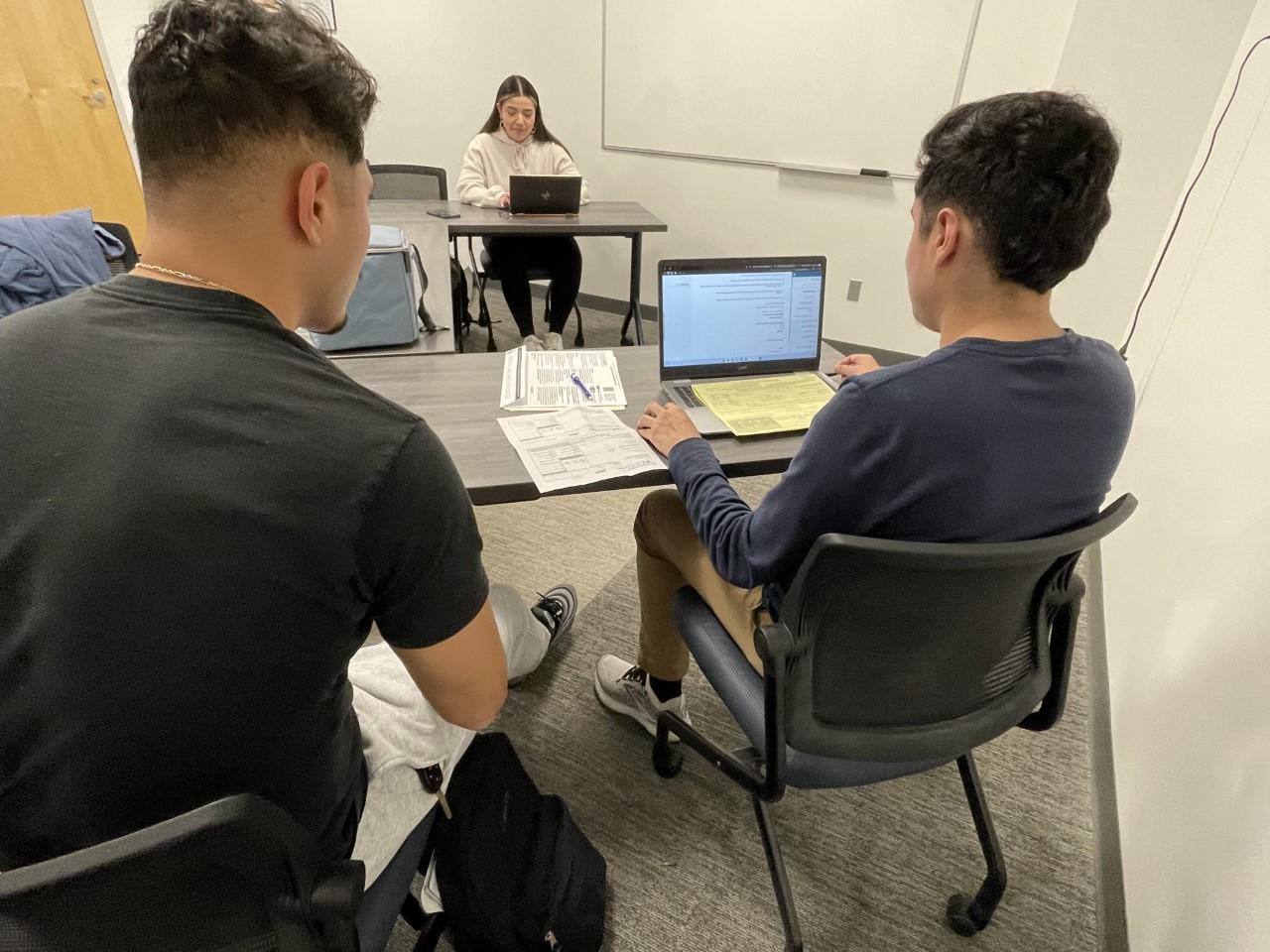 Students working in Homework Lab